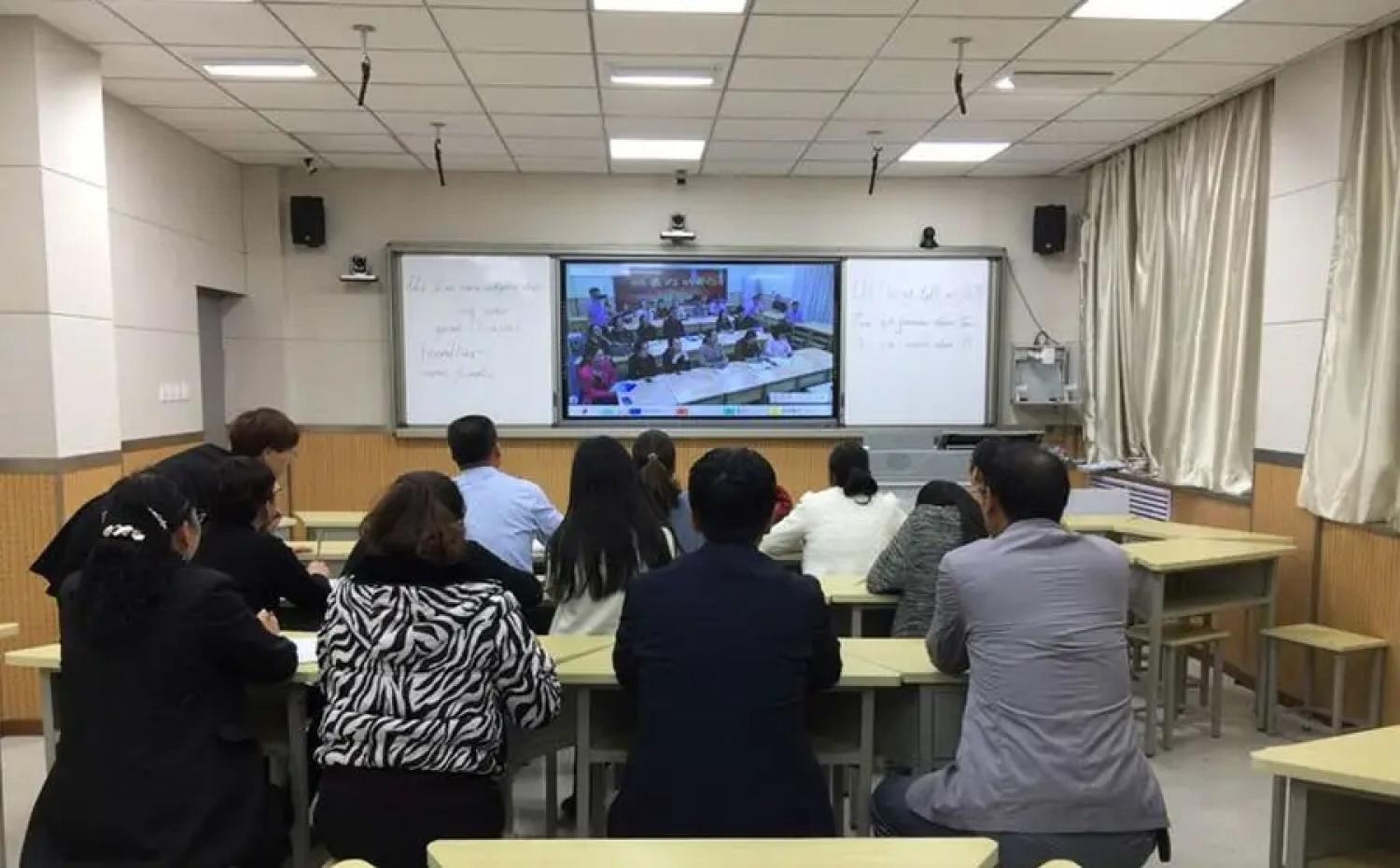 线上-线下互动教学  在线教学  传统教学  智慧教学  教学平台  课堂活动  课堂互动  